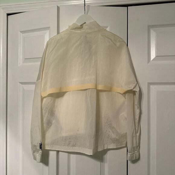 NikeLab Windbreaker Jacket - Picture 6 of 6